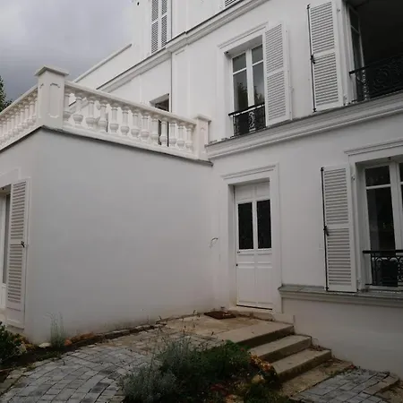 Les Coteaux *