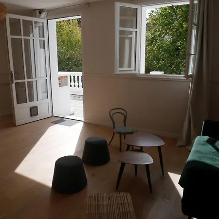 Les Coteaux Villa *